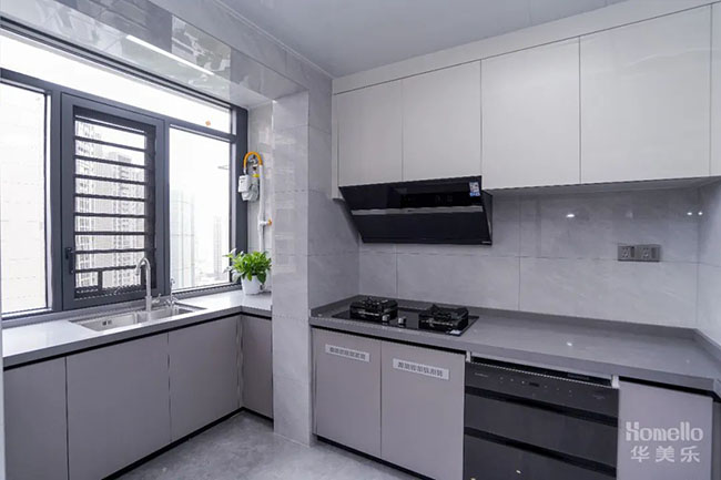 154㎡現(xiàn)代簡約，軟硬裝合理搭配塑造高級感，顏值與實(shí)用度并重